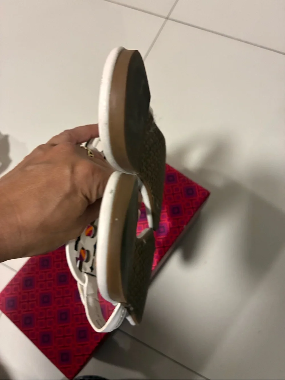 AUTHENTIC Tory Burch White Miller Logo Thong Sandals - Women BOX